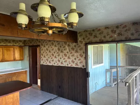 Kitchen - 20982 Dodson Ln, Anderson, CA 96007 photo 1 of 4