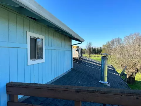 Exterior - 20982 Dodson Ln, Anderson, CA 96007 photo 3 of 10