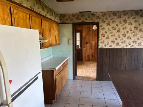 Kitchen - 20982 Dodson Ln, Anderson, CA 96007 photo 2 of 4
