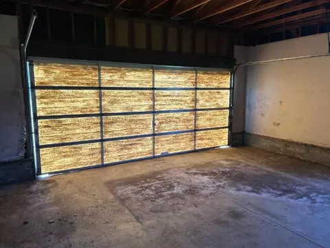 Exterior - 20982 Dodson Ln, Anderson, CA 96007 photo 5 of 10