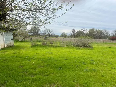 Exterior - 20982 Dodson Ln, Anderson, CA 96007 photo 10 of 10