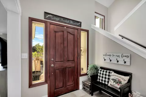 8143 Green Acres Ln, Redding, CA 96002 photo 4