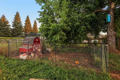 8143 Green Acres Ln, Redding, CA 96002 photo 55