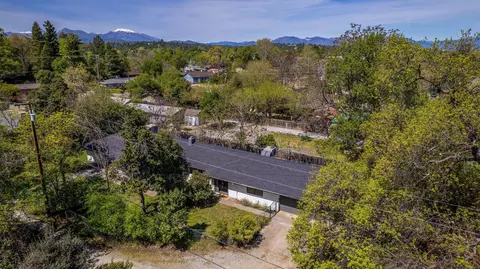 View/Area - 2750 Potts Ln, Redding, CA 96001 photo 2 of 7