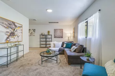 Living - 2750 Potts Ln, Redding, CA 96001 photo 2 of 15