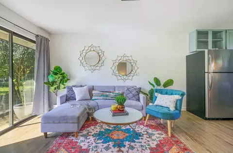 Living - 2750 Potts Ln, Redding, CA 96001 photo 13 of 15