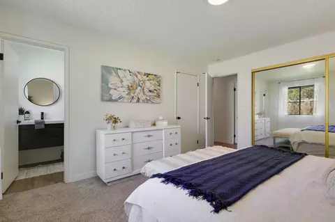 Bedroom - 2750 Potts Ln, Redding, CA 96001 photo 8 of 16