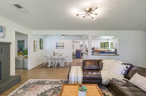 Living - 2750 Potts Ln, Redding, CA 96001 photo 8 of 15