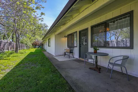 Exterior - 2750 Potts Ln, Redding, CA 96001 photo 5 of 14