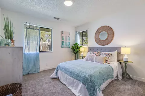 Bedroom - 2750 Potts Ln, Redding, CA 96001 photo 2 of 16