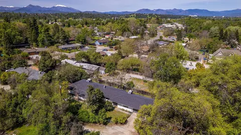 View/Area - 2750 Potts Ln, Redding, CA 96001 photo 3 of 7