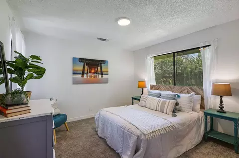 Bedroom - 2750 Potts Ln, Redding, CA 96001 photo 3 of 16