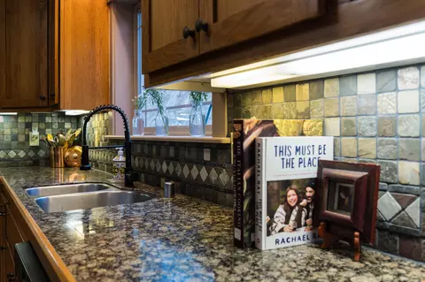 Kitchen - 2981 Lewiston Rd, Lewiston, CA 96052 photo 4 of 8