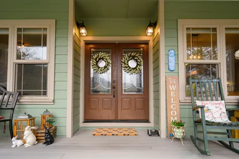 Exterior - 2981 Lewiston Rd, Lewiston, CA 96052 photo 2 of 12