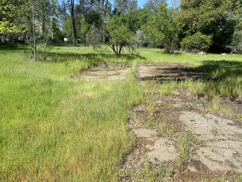 6548 Oak St, Anderson, CA 96007 photo 4