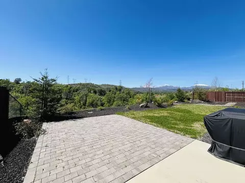 Exterior - 936 Katmai Pl, Redding, CA 96001 photo 10 of 12