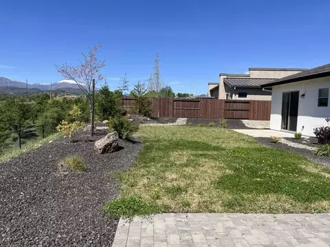 Exterior - 936 Katmai Pl, Redding, CA 96001 photo 6 of 12