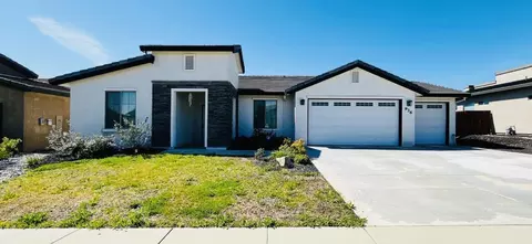 936 Katmai Pl, Redding, CA 96001