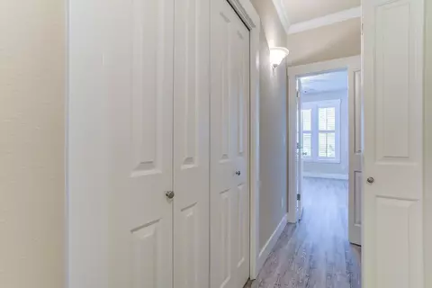 Entry Way - 2899 Lanning Ave, Redding, CA 96001 photo 1 of 1