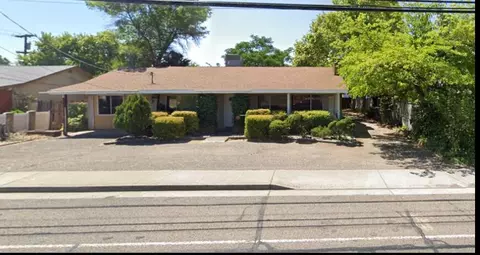 1321 E Cypress Ave, Redding, CA 96002