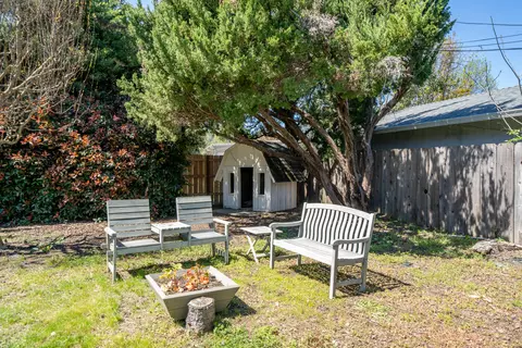 Exterior - 1908 Meadowbrook Dr, Redding, CA 96001 photo 12 of 19