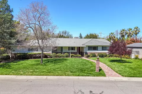 1908 Meadowbrook Dr, Redding, CA 96001