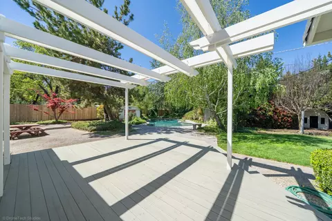 Exterior - 1908 Meadowbrook Dr, Redding, CA 96001 photo 10 of 19