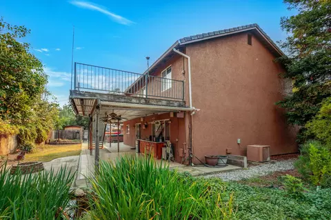 Exterior - 266 Mora Ct, Redding, CA 96003 photo 15 of 28