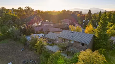 View/Area - 266 Mora Ct, Redding, CA 96003 photo 5 of 12
