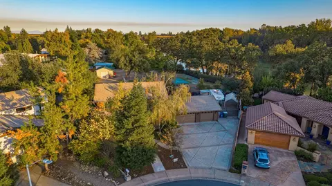 View/Area - 266 Mora Ct, Redding, CA 96003 photo 3 of 12