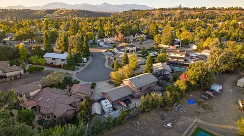 View/Area - 266 Mora Ct, Redding, CA 96003 photo 6 of 12
