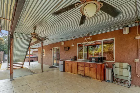 Kitchen - 266 Mora Ct, Redding, CA 96003 photo 7 of 7