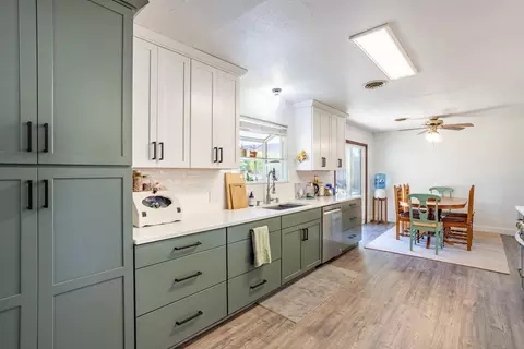 Kitchen - 3949 Oro St, Redding, CA 96001 photo 2 of 4
