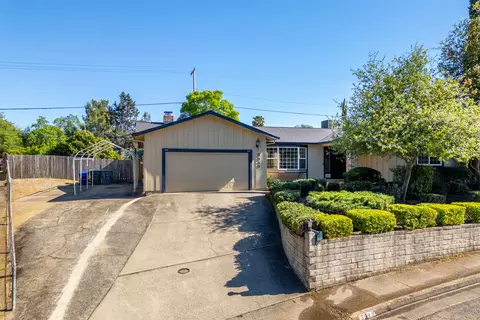 Exterior - 3949 Oro St, Redding, CA 96001 photo 2 of 10