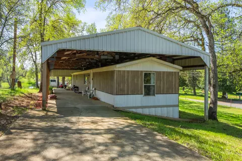 20505 Alta Vista Way, Redding, CA 96003