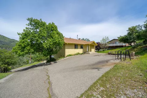 View/Area - 22057 Loop Dr, Redding, CA 96003 photo 1 of 9
