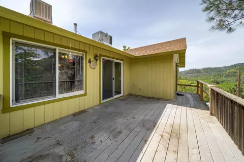 Exterior - 22057 Loop Dr, Redding, CA 96003 photo 7 of 13
