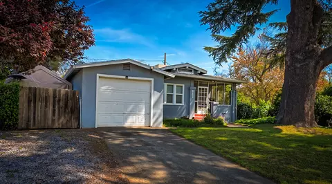 Exterior - 620 Orchard Estates Dr, Redding, CA 96001 photo 11 of 12