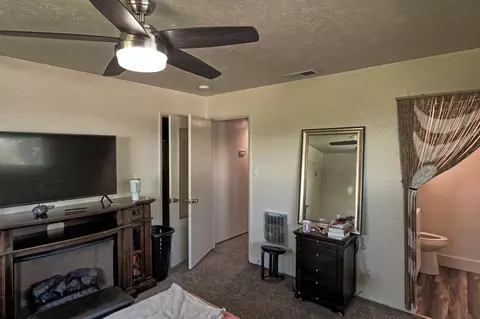 Bedroom - 630 Orchard Estates Dr, Redding, CA 96001 photo 5 of 9