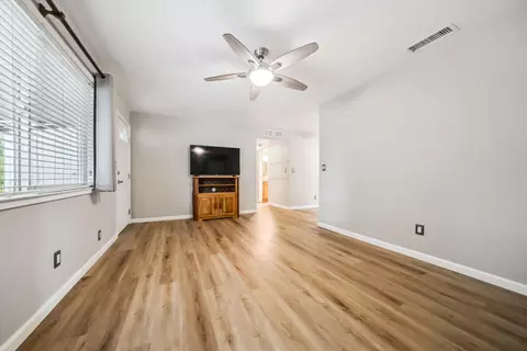 Living - 21087 Hackett Ln, Redding, CA 96003 photo 1 of 3