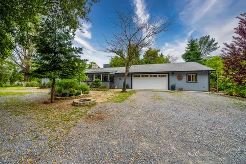 Exterior - 21087 Hackett Ln, Redding, CA 96003 photo 2 of 24
