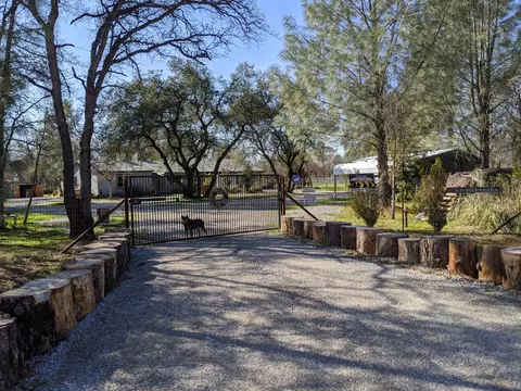 Exterior - 21087 Hackett Ln, Redding, CA 96003 photo 24 of 24