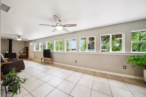 Living - 21087 Hackett Ln, Redding, CA 96003 photo 2 of 3