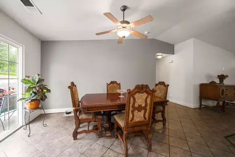 Dining - 13935 Daniels Ln, Redding, CA 96003 photo 1 of 2