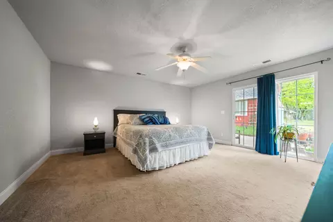 Bedroom - 13935 Daniels Ln, Redding, CA 96003 photo 1 of 4