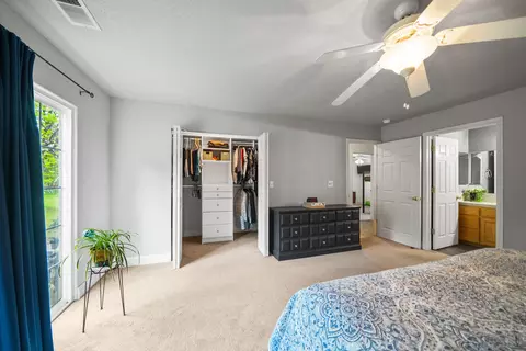 Bedroom - 13935 Daniels Ln, Redding, CA 96003 photo 2 of 4