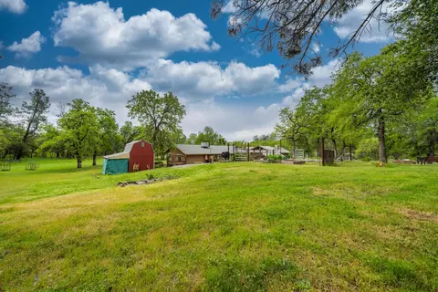 Other - 13935 Daniels Ln, Redding, CA 96003 photo 9 of 11
