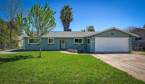 3291 Alexander Dr, Redding, CA 96002