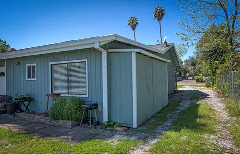Exterior - 3291 Alexander Dr, Redding, CA 96002 photo 7 of 9
