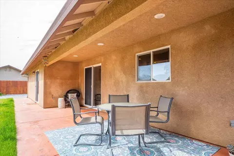Exterior - 1420 Donita Dr, Red Bluff, CA 96080 photo 4 of 15